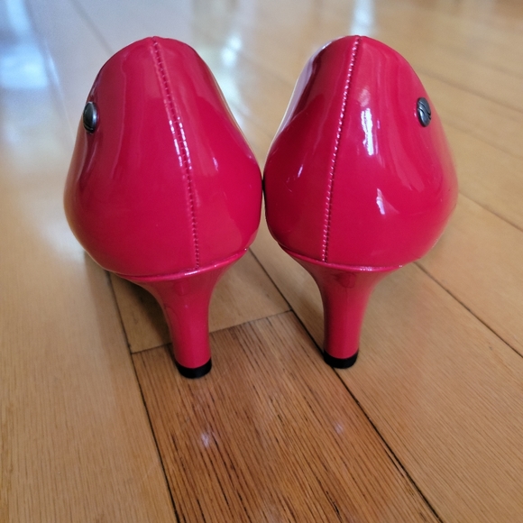 Life Stride Red PARIGI PUMP - Picture 2 of 3